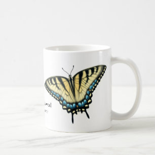 La tasse de papillon de machaon de tigre