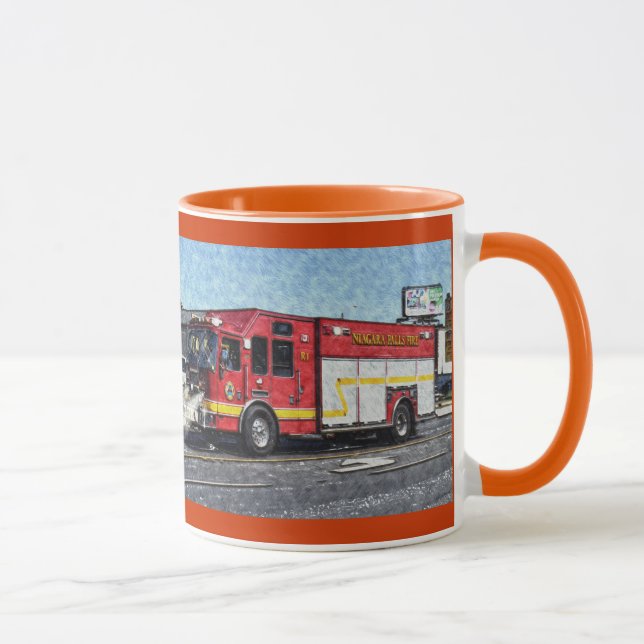 La tasse potable du pompier rouge de camion de (Droite)