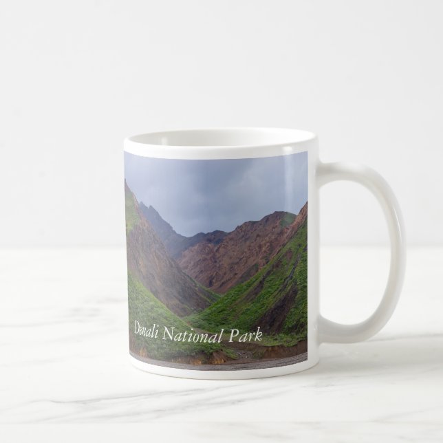 La Vallée de la Mug de café de la rivière Toklat à (Droite)