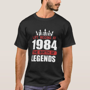 La vie drôle de T-shirt d'anniversaire commence à