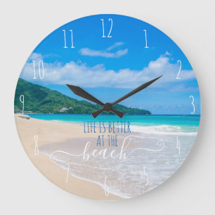 La vie est meilleure à la grande horloge de plage