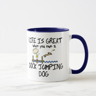 La vie est tasse sautante de grand dock
