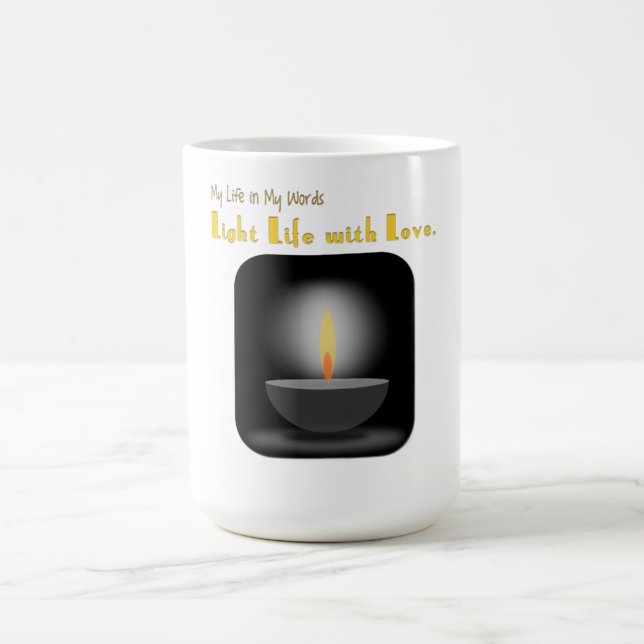 La vie légère avec la tasse d'amour (Centre)