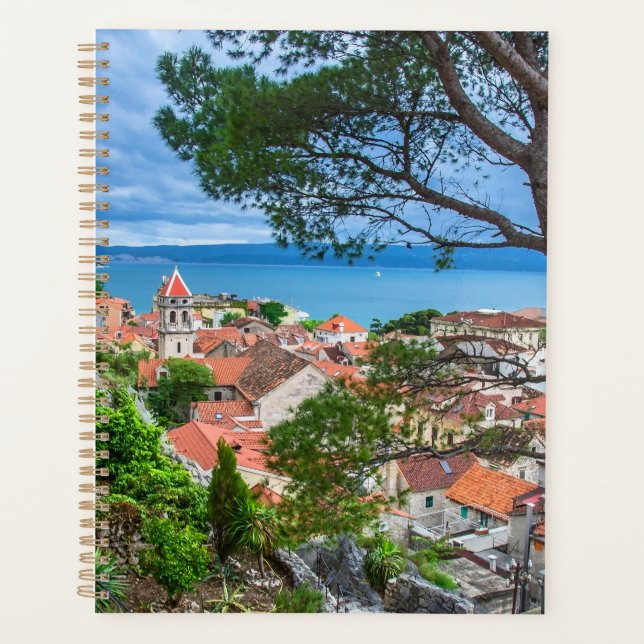 La ville croate d'Omis. (Devant)