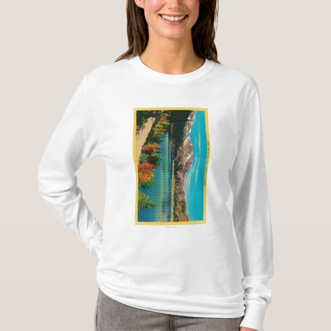 Lac june dans le haut comté de SierraMono, CA (Devant)