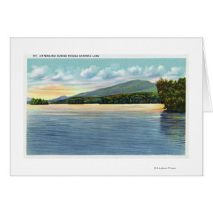 Lac Middle Saranac Vue sur le Mont Ampersand