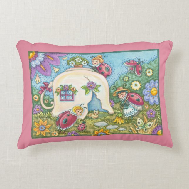 Ladybug Cottage ACCENT COUSSIN frontière (Devant)