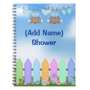 L'Afro-américain jumelle le livre de baby shower