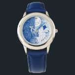 Laisser le soleil briller dans la montre bleue<br><div class="desc">Cette montre fantaisiste montre une jeune fille ouvrant sa porte au soleil. Il peut être personnalisé avec une ligne de texte. Un grand cadeau pour n'importe quelle fille.</div>