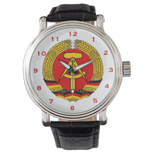 L'Allemagne de l'Est * montre-bracelet