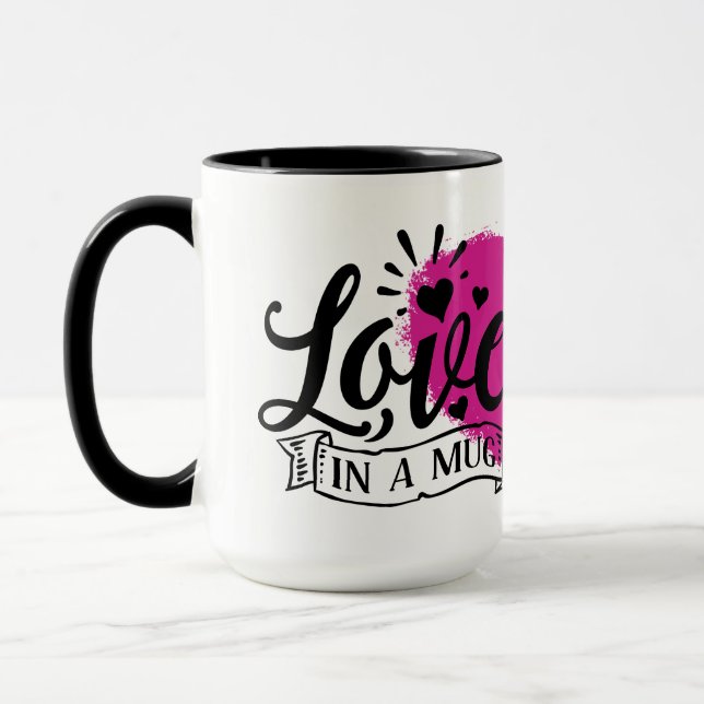 L'Amour Dans Un Coeur Rose De Mug (Gauche)