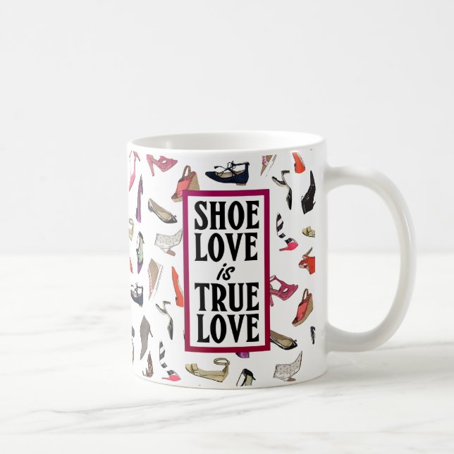 L'amour de chaussure est véritable tasse d'amour (Droite)