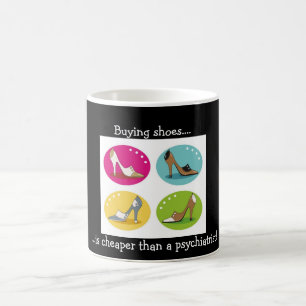 L'amour de divas de Babyboomer chausse la tasse