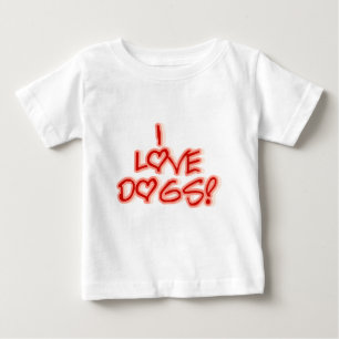 L'amour des coeurs I poursuit des T-shirts et des
