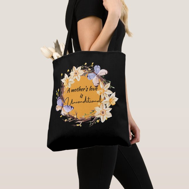 L'amour d'une mère est un Sac fourre-tout incondit (De près)