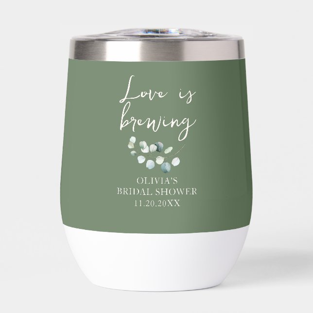 L'amour est en train de faire une douche de mariée (Avant)