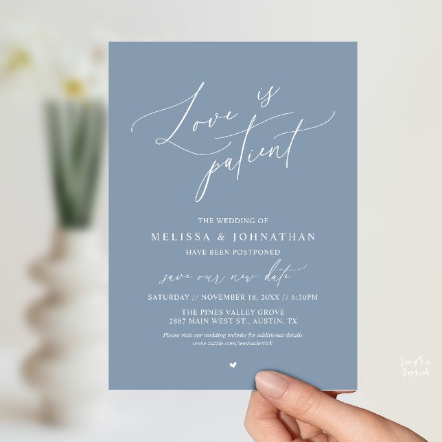 « L'amour est patient » Faire-part de changement d (“Love Is Patient” Wedding Postpone Announcement Date Change Card in Dusty Blue)