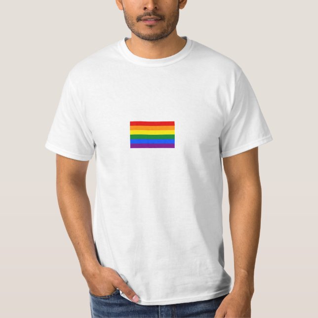 L'amour est tout que vous avez besoin du T-shirt (Devant)
