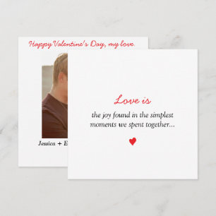 L'amour est.. Une carte de Saint-Valentin pour cou