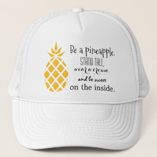 L'ananas soit un ananas indiquant le casquette du