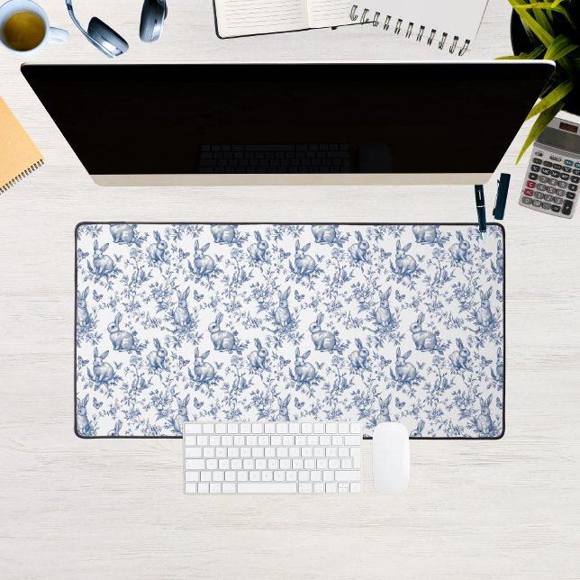 Lapin de printemps bleu chinoiserie (Spring Bunny Blue Chinoiserie Desk Mat
)