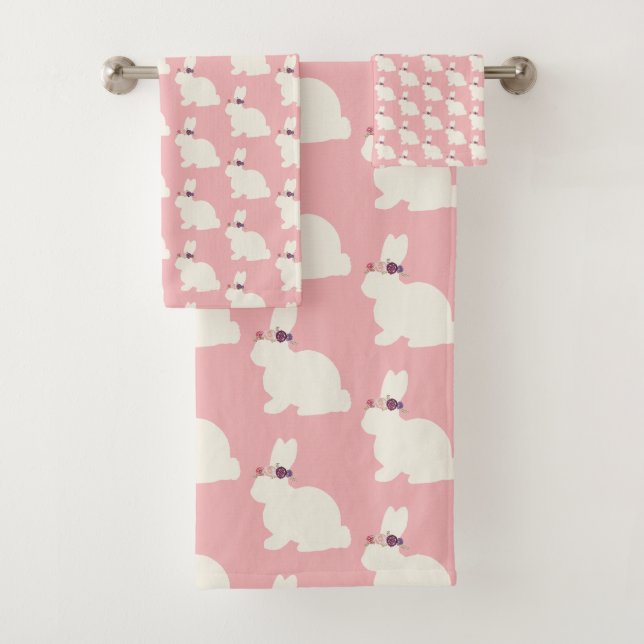 Lapin Pâques Rose Sur Tout Apron (En situation)
