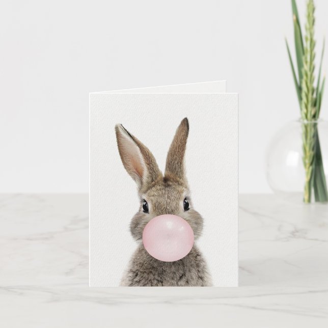 Lapin soufflant un bubble gum rose Invitation (Devant)