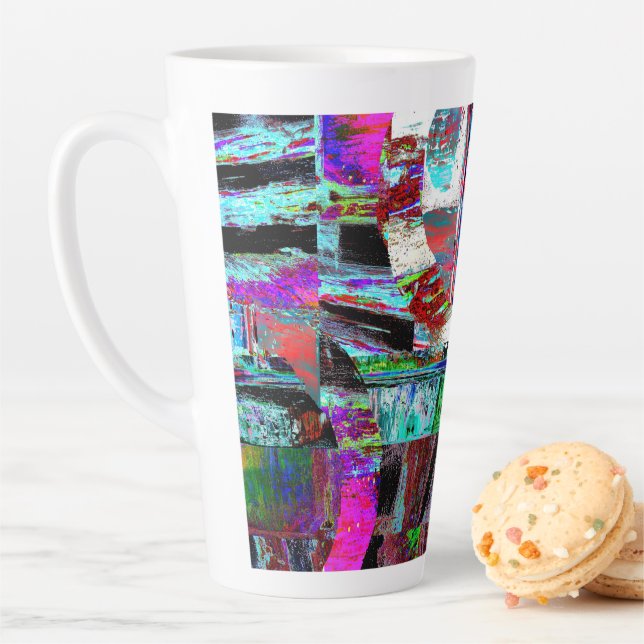 Latte Mug – Neon Pulse (En situation)