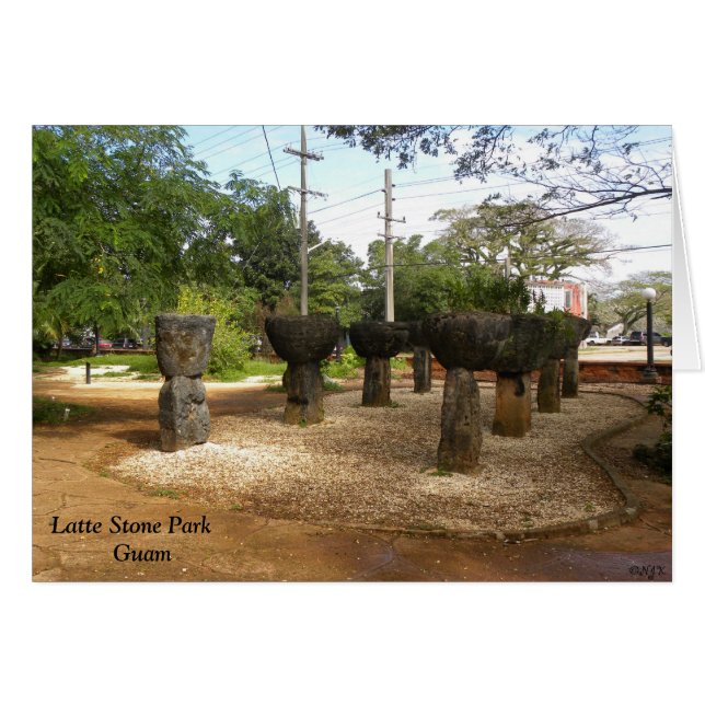 Latte Stone Park Guam (Devant Horizontal)
