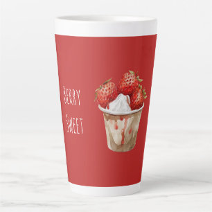 Latte Tasse de fraises sucrées aux fruits rouges