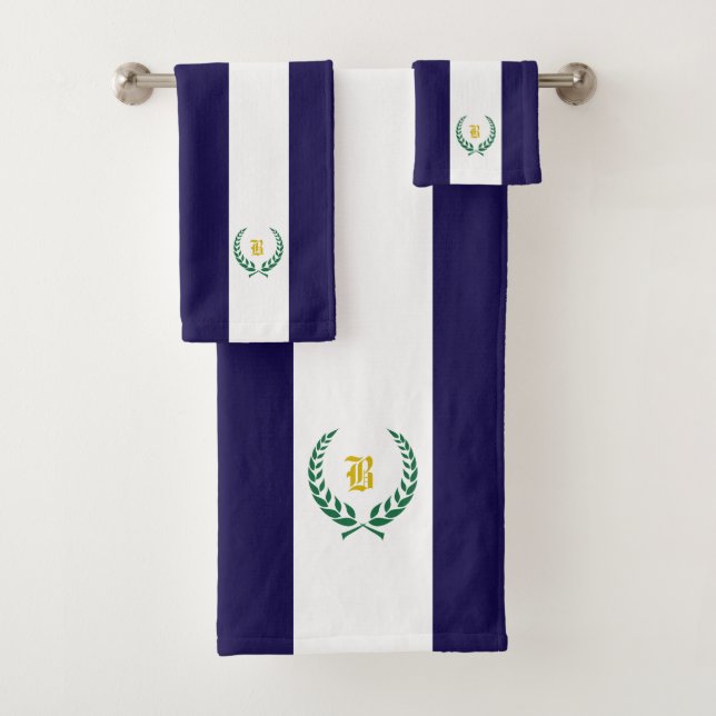 Laurier et monogramme sur fond rayé bleu marine et (En situation)