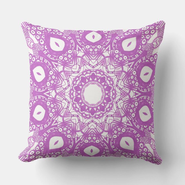 Lavande Clou Violet Kaleidoscope Mandala Coussins (Recto)
