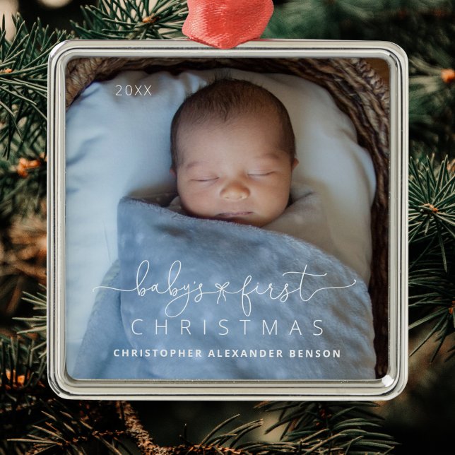 Le 1er ornement de Noël en métal du bébé mignon (Shown on a Premium Square Ornament)
