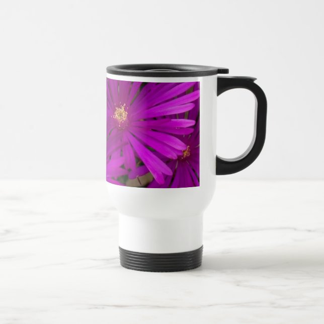 Le cactus pourpre fleurit la tasse (Droite)