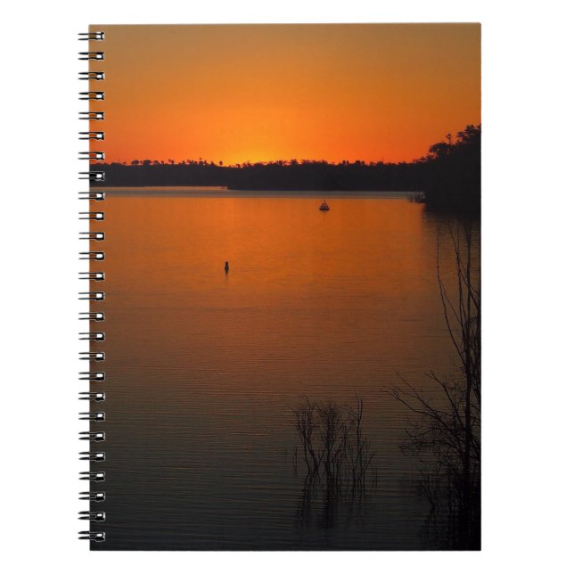 Le carnet du coucher de soleil du lac Monduran (Devant)