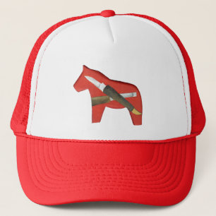 Le Casquette de Red Dala Horse Carver