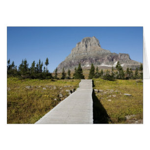 Le chemin vers la vue sur le lac Caché