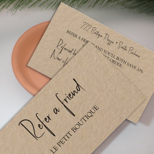 Le client envoie une carte de recommandation à un  (Créateur téléchargé)