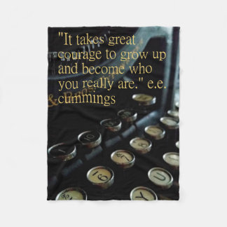 Le "courage" cru tapent la couverture à la machine