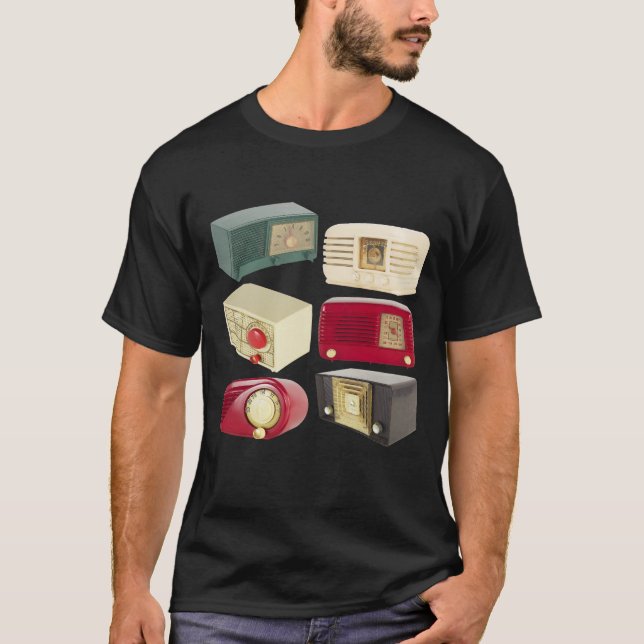 Le cru transmet par radio le T-shirt de (Devant)