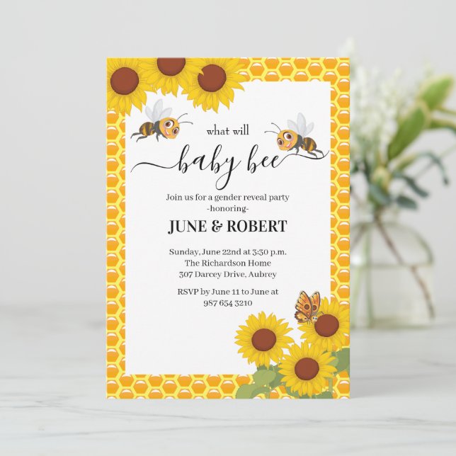 Le genre révèle ce que le bébé sera une invitation (Debout devant)