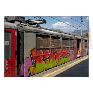 Le graffiti a couvert le train italien