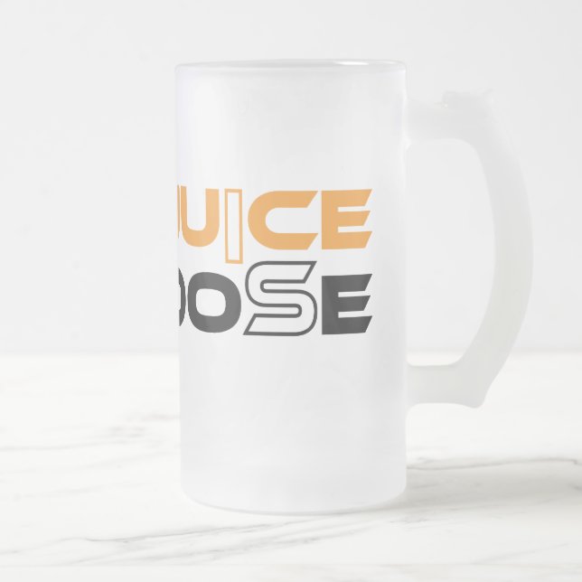 Le jus est tasse lâchement givrée (Droit)