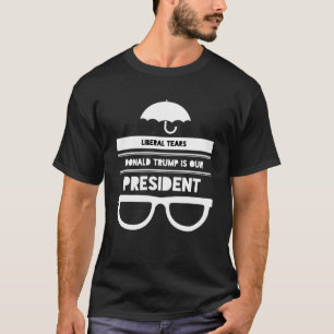 Le libéral déchire le T-shirt drôle de Donald