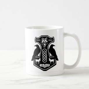 Le marteau du Thor païen avec la tasse de Raven