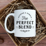 Le mélange parfait de Mariage cadeau café Mug<br><div class="desc">Le Mélange Parfait. Ajoutez une touche amusante de couleur et de style unique à votre mariage ou à votre douche nuptiale préférée. Un sac de douche nuptiale est un grand complément à la planification de la fête. Ces sacs uniques seront facilement utilisés comme un cadeau et peuvent servir comme une...</div>