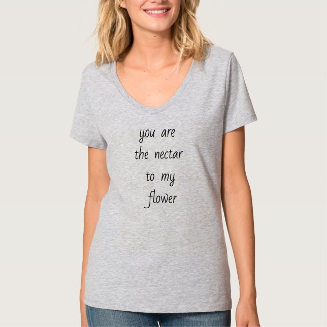 Le Nectar de la T-Shirt de base V-Neck de mes Fleu (Devant)