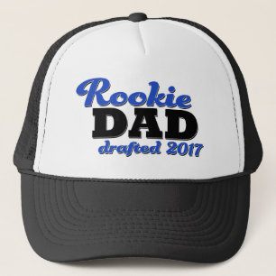 Le papa novice a rédigé le nouveau casquette dr