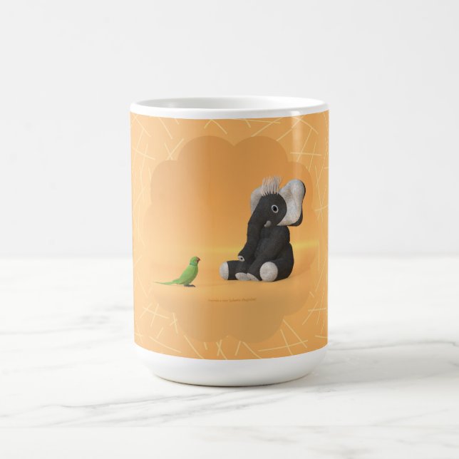 Le perroquet rencontre une tasse de café d'éléphan (Centre)