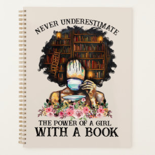 Le pouvoir d'une fille avec un livre